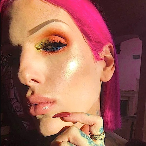 🌺BOGO50%🌺 🆕✨JEFFREE STAR: “KING TUT” Skin Frost - Picture 5 of 9